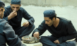 Ahmed El Munirawi (rechts) in "Sharaf" (2021)