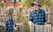 Martha Haberland, Peter Lohmeyer (v.l.n.r.) in "Ponyherz - wild und frei" (2023)