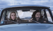 Mareike Beykirch, Lina Wendel (v.l.n.r.) in "Schlamassel" (2023)