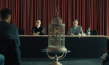 Pola Friedrichs (rechts) in "Kommt ein Vogel geflogen" (2023)