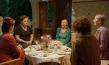 Eka Chavleishvili (2.v.l.) in "Amsel im Brombeerstrauch" (2023)