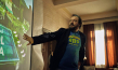 Charly Hübner in "Micha denkt groß" (2024)