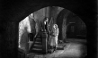 Grigori Chmara, Greta Garbo (v.l.n.r.) in "Die freudlose Gasse" (1925)