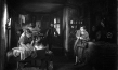 Sylvia Torff, Max Kohlhase, Asta Nielsen (v.l.n.r.) in "Die freudlose Gasse" (1925)