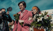 Sam Riley, Elisa Badenes (Mitte v.l.n.r.) in "Cranko" (2024)