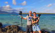 Christian Wüstenberg, Silke Schranz (v.l.n.r.) bei den Dreharbeiten zu "Mauritius ‐ Die Fernwehmacher unterwegs im Tropenparadies" (2024)