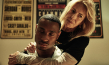 Jordan E. Cooper, Joanna Cassidy (v.l.n.r.) in "Uppercut" (2023)