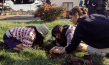 Pascale Kann, Mia Tharia, Ariane Labed (v.l.n.r.) bei den Dreharbeiten zu "September & July" (2024)