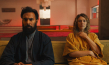 Himesh Patel, Elizabeth Olsen (v.l.n.r.) in "The Assessment" (2024)