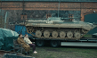 Meike Droste, Susanne Bredehöft (v.l.n.r.) in "Another German Tank Story" (2024)