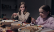 Naomi Lamp, Miroslava Pashutina (v.l.n.r.) in "Quiet Life" (2024)