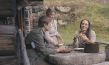 Sebastian Fischer, Lana-Mae Lopičić, Anna Kaminski (v.l.n.r.) in "Der Deserteur" (2025)