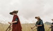 Rosy McEwen, Grace Jabbari (v.l.n.r.) in "Harvest" (2024)
