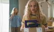 Kya-Celina Barucki (vorne) in "Mädchen Mädchen" (2025)