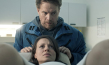 Janek Rieke, Julia Hartmann (v.o.n.u.) in "Beule - Zerlegt die Welt" (2022)
