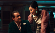 Colin Farrell, Fala Chen (v.l.n.r.) in "Ballad of a Small Player" (2025)
