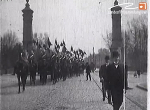 Dragoner - Regiment "König" auf der König-Karls-Brücke