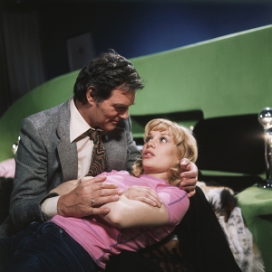 Harald Leipnitz, Monique van de Ven in "Anita Drögemöller und die Ruhe an der Ruhr" (1976)