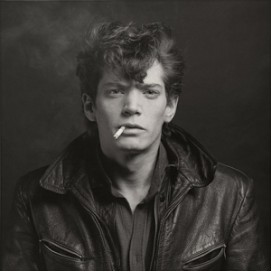 "Mapplethorpe: Look at the Pictures", © Robert Mapplethorpe Foundation. Used by 