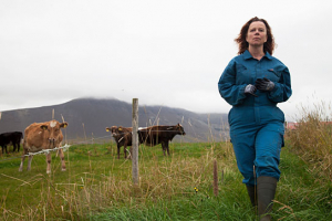 Arndís Hrönn Egilsdóttir in "Milchkrieg in Dalsmynni" (2019); Quelle: Alamode Filmverleih, DFF, © Alamode Film