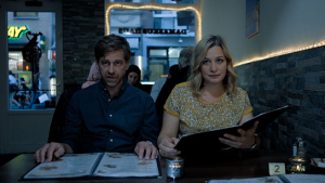 Andreas Nickl, Anna König in "Zu weit weg" (2019); Quelle: farbfilm verleih, DFF, © Weydemann Bros. GmbH, Monika Plura 