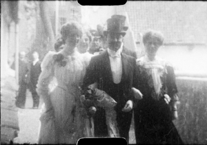 Screenshot aus "Hochzeit des Forstmeisters Niederstadt in Hachenburg (18.08.1906)" (1906); Quelle: DFF