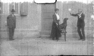 Screenshot aus "Dressur mit Hund Jochen" (19??); Quelle: DFF