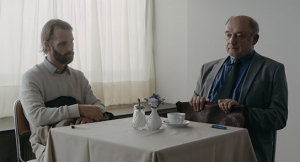 Tim Breyvogel, Karl Fischer (v.l.n.r.) in "Ich bin wohl nicht auf Sicht gefahren" (2019); Quelle: Filmfestival Max Ophüls Preis 2020