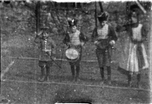 Screenshot aus "Vier Kinder-Parade" (1902); Quelle: DFF