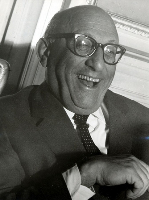 Robert Siodmak am 7. Februar 1958 bei dem Empfang zur Premiere von "Nachts, wenn der Teufel kam" im Hotel Atlantik, Hamburg