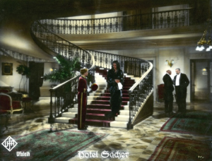 Oskar Werner (links), Sybille Schmitz (Mitte) in "Hotel Sacher" (1939); Quelle: Murnau-Stiftung, DFF