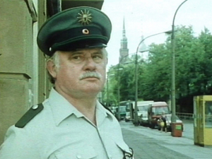 Hans-Eberhard Gäbel in "Das Blaue vom Himmel" (1992); Quelle: Deutsche Film- und Fernsehakademie Berlin GmbH (dffb)