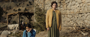 Helin Kandemir, Ece Yüksel (v.l.n.r.) in "Eine Geschichte von drei Schwestern" (2019); Quelle: Grandfilm, DFF, © Emre Erkmen