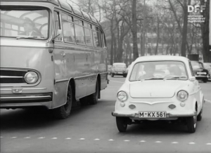 Screenshot aus "NSU (Nr. 1 Beschleunigung in der Stadt)" (1960); Quelle: DFF