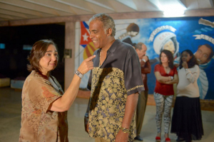 Maria Isabel Díaz (links), Omar Franco (2.v.l.) in "Die außergewöhnliche Reise der Celeste García" (2018); Quelle: Kairos Filmverleih, DFF