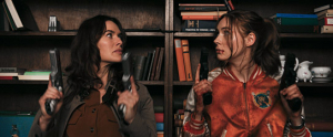 Lena Headey , Karen Gillan (v.l.n.r.) in "Gunpowder Milkshake" (2021); Quelle: Studiocanal, DFF, © 2020 STUDIOCANAL SAS