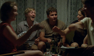 Mara Widmann, Benjamin Felix Kramme, Stefan Ruppe, Ina Tempel (1.-4.v.l.) in "Tourist" (2012); Quelle: Christin Freitag, © Deutsche Film- und Fernsehakademie Berlin GmbH (dffb)