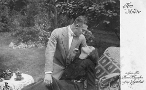 Alfred Abel, Fern Andra (v.l.n.r.) in "Wenn Menschen reif zur Liebe werden" (1916); Quelle: DFF