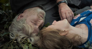 Rolf Lassgård, Dagmar Manzel (v.l.n.r.) in "Ein großes Versprechen" (2021); Quelle: Filmperlen, DFF, © Nikolai von Graevenitz, Tamtam Film