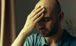 Giorgi Bochorishvili in "Was sehen wir, wenn wir zum Himmel schauen?" (2021), Quelle: Grandfilm, DFF, © Grandfilm