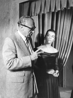 Detlef Sierck, Marianne Koch (v.l.n.r.) bei den Dreharbeiten zu "Interlude" (US 1957); Quelle: DFF