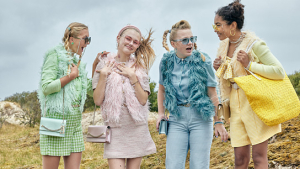 Amelie Lammers, Laila Ziegler, Mina Lindenschmidt, Lovena Börschmann Ziegler (v.l.n.r.) in "Mein Lotta-Leben - Alles Tschaka mit Alpaka" (2022)