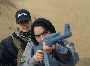 Valery Tscheplanowa, Bejza Coskun (v.l.n.r.) in "Echo" (2022)
