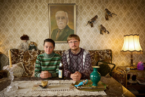 Tina Keserović, Michael Kranz (v.l.n.r.) in "Rehragout-Rendezvous" (2023)