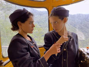 Nino Soselia, Mathilde Irrmann (v.l.n.r.) in "Gondola" (2023)