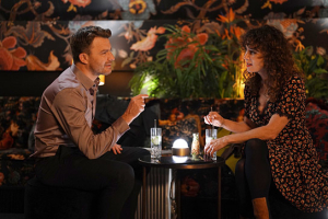 Friedrich Mücke, Lucía Barrado (v.l.n.r.) in "Der Vierer" (2024)
