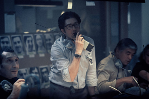 Zinedine Soualem (links), John Magaro (Mitte) in "September 5" (2024)