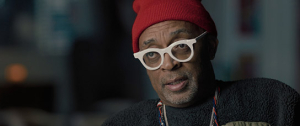 Spike Lee in "13 Steps - Die unglaubliche Karriere von Edwin Moses" (2024)