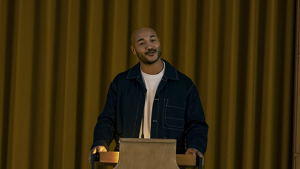 Malick Bauer in "Wunderschöner" (2025)