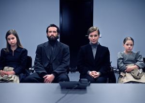 Naomi Lamp, Grigory Dobrygin, Tschulpan Nailjewna Chamatowa, Miroslava Pashutina (v.l.n.r.) in "Quiet Life" (2024)